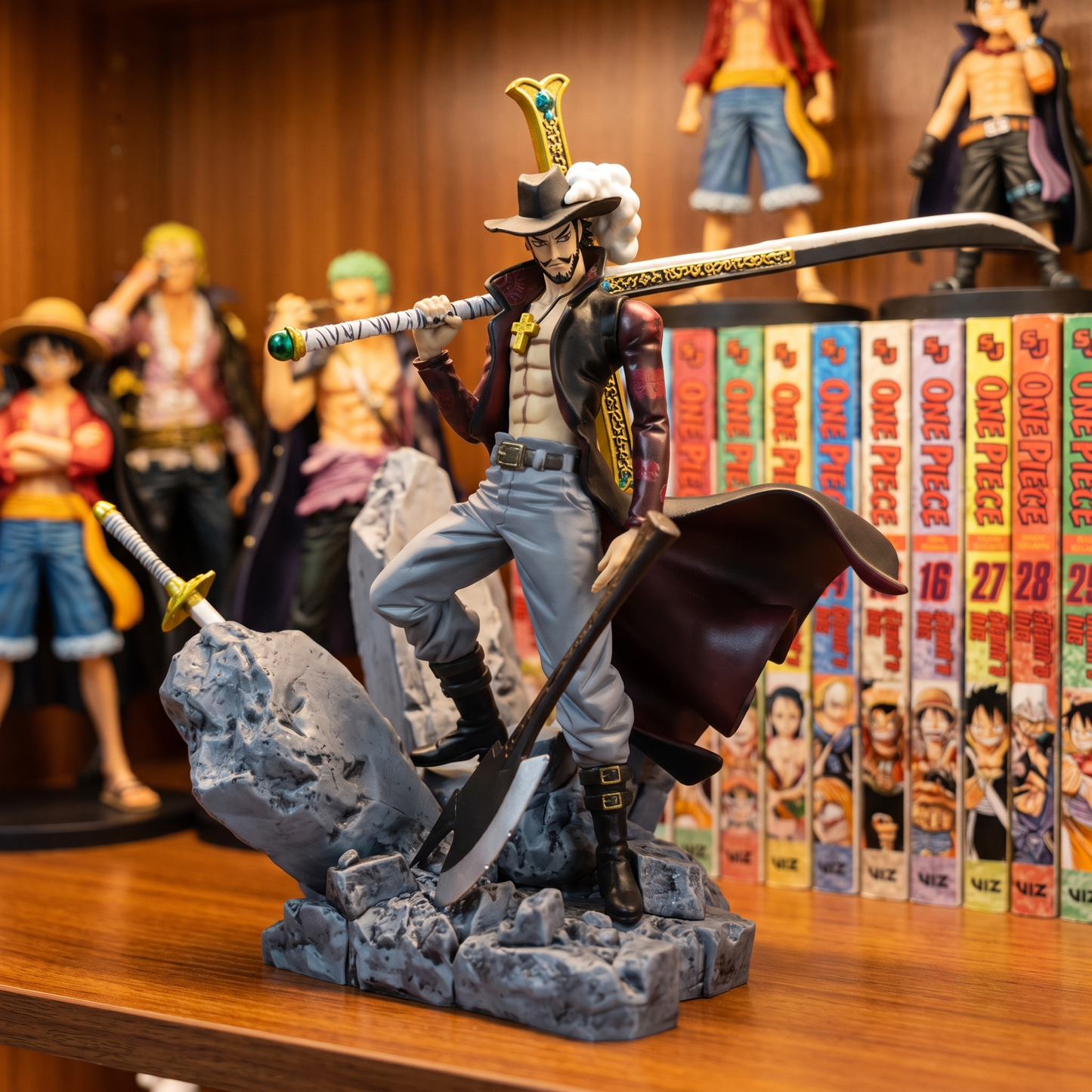 Figura Mihawk en estantería